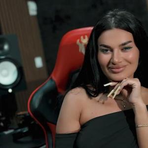 Marina - Aşiq Olar 2026 (Resmi Musiqi Klipi) id=